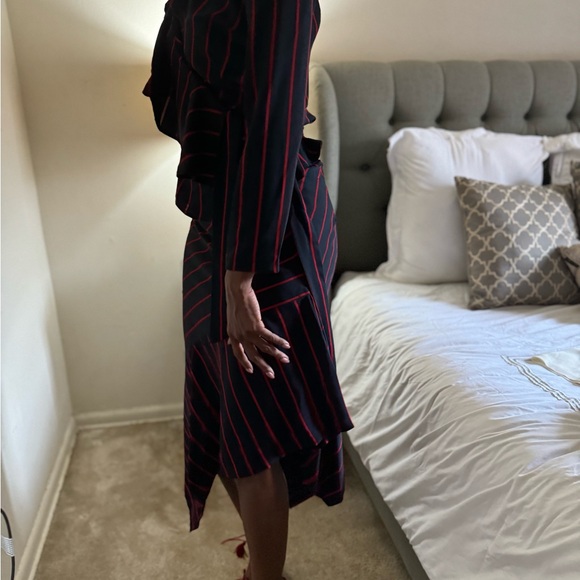 Two Piece Wrap Top and asymmetrical shirt - Picture 4 of 6